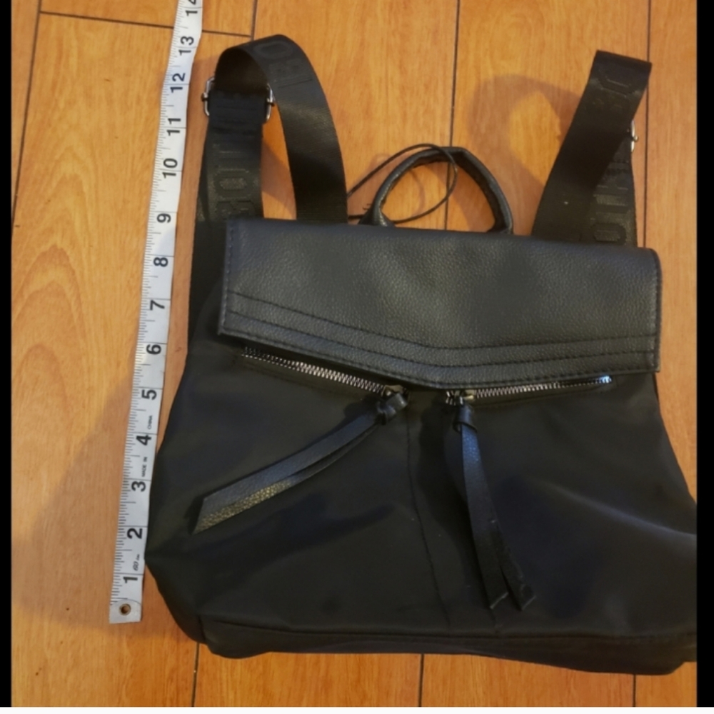 Botkier New York Trigger Backpack - Picture 4 of 10